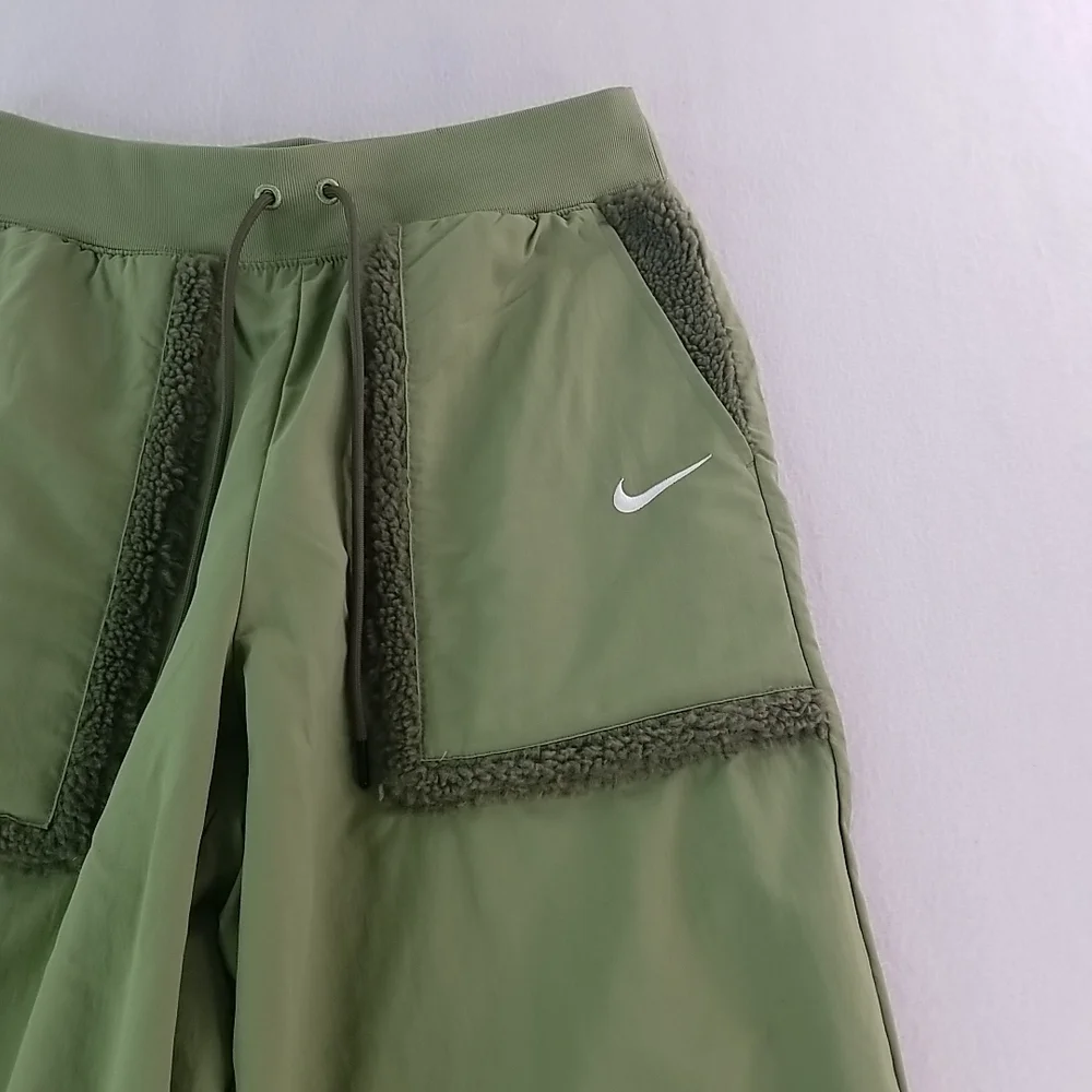 Nike Women High Waisted Joggers Olive Green Pocket Sweatpants Athletic M